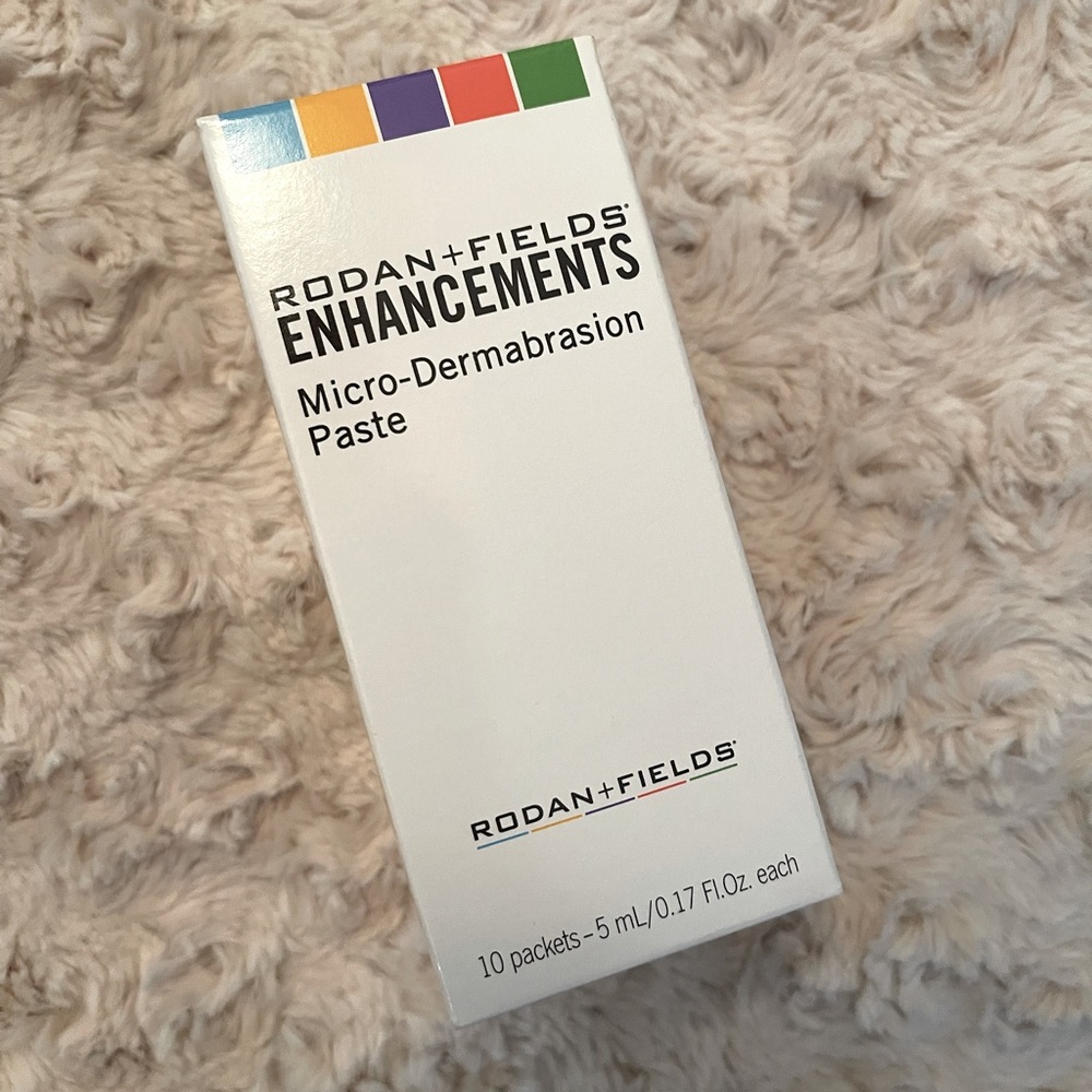 R+F Micro-Dermabrasion Paste packets